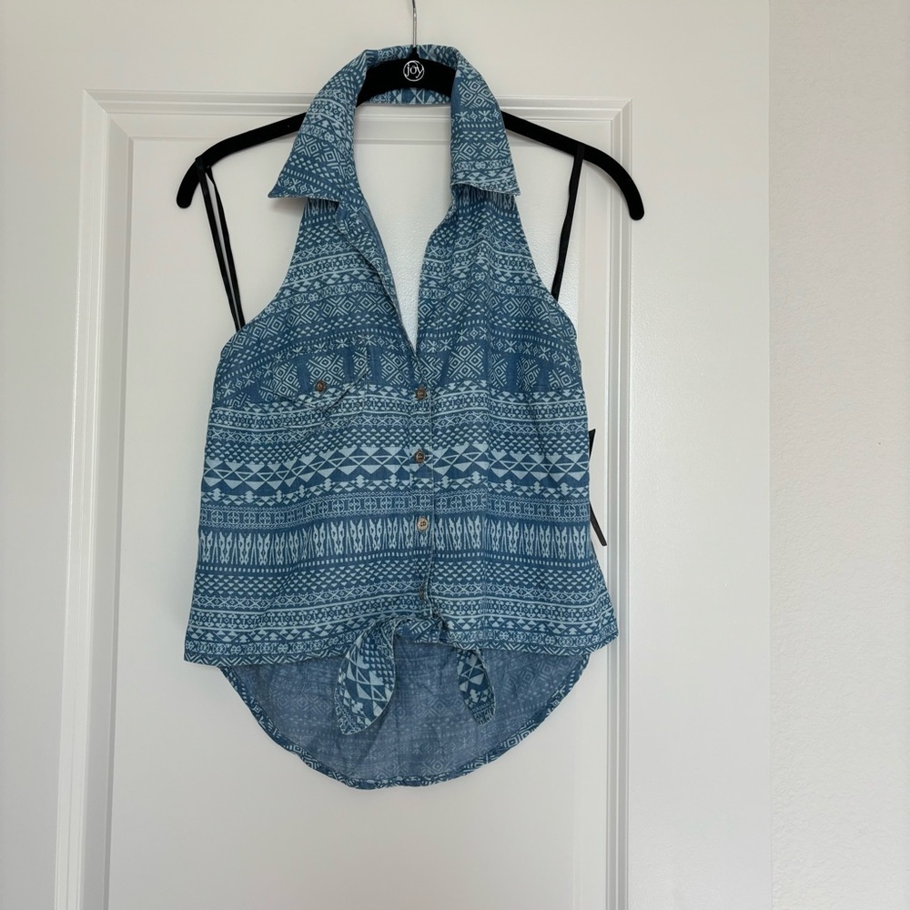 Bebe Tribal Denim Tie Front Shirt size XS